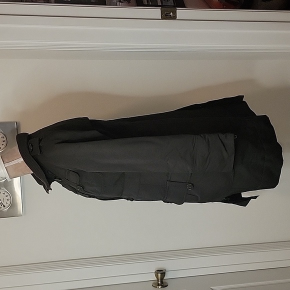 Zara Basic Coat, Size M, Zipper and Toggle Closure, 6 Pocket, Dark Dark Brown - Picture 3 of 13